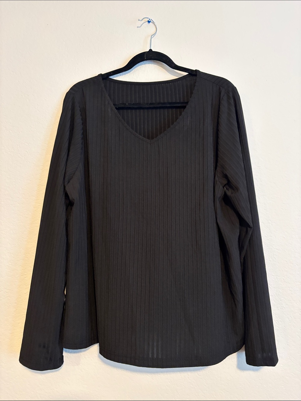 Amazon Women's Long Sleeve Ribbed V-Neck Top - Black